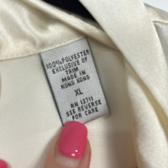 Valerie Stevens Womens Robe XL Cream Wide Sleeves Embroidery Pockets Belt Poly - Picture 9 of 12